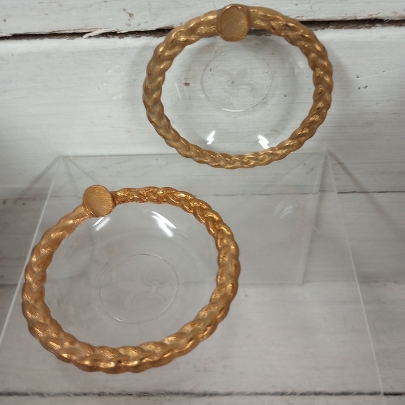 Vintage Set of 2 Gold Tone Rope Design Ashtrays, Ashtray measures approx. 3" - Picture 2 of 6